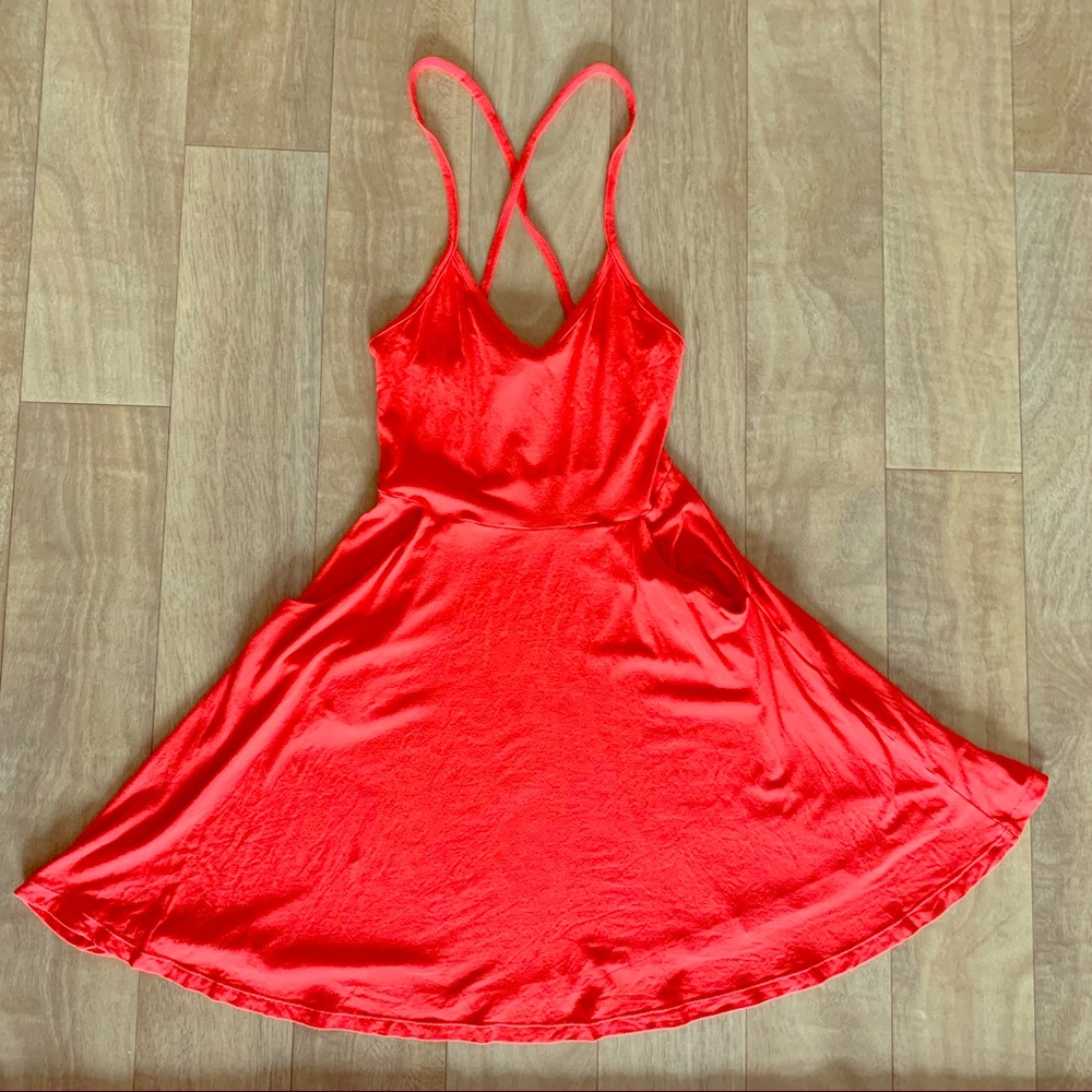 ❌SOLD❌ NWOT Red Ava Sky Dress